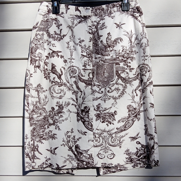 Karen Kane Dresses & Skirts - 🦊Brown and White Rococo themed Animal Pencil Skirt With Pockets!